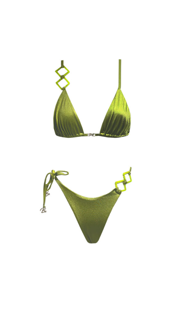 TROPICAL MATCHA